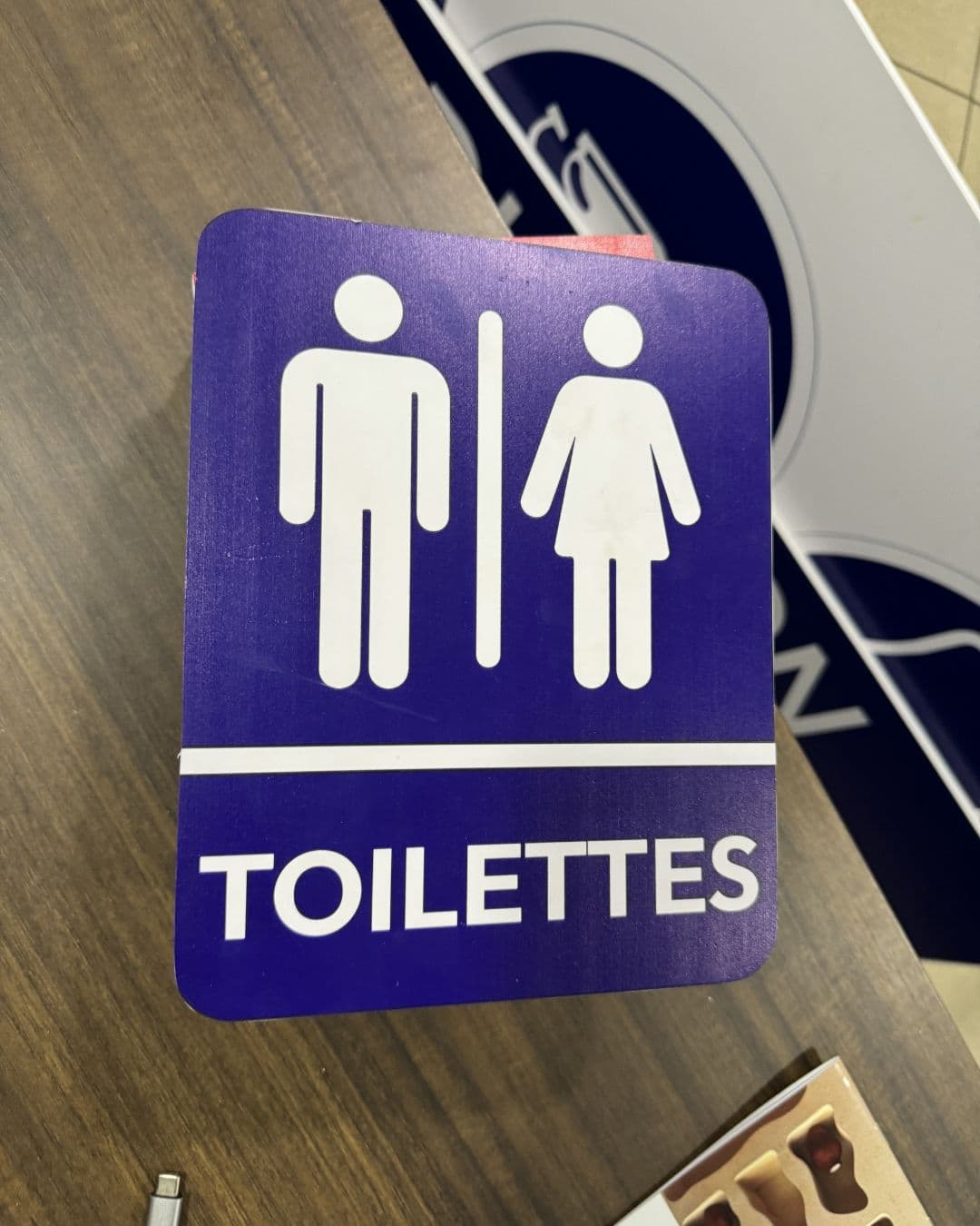 Signalétique - Photo 1